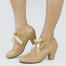 Load image into Gallery viewer, Black Remaining, Heart Hollow Chunky Vintage Shoes Pumps