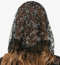 Load image into Gallery viewer, Church & Mourning Veils Mantillas x5 Designs