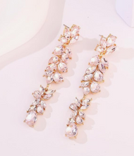 Load image into Gallery viewer, Sparkle Tear Drop Vine Crystal Flapper Earrings