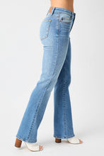 Load image into Gallery viewer, By Judy Blue,  Zip Fly Straight Jeans

