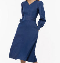 Load image into Gallery viewer, Betty Hannah&#39;s Elizabeth Defined Stretchy Denim Day Dress
