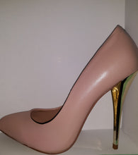 Load image into Gallery viewer, 4.5&quot; spikes symphony stilettos only size 8
