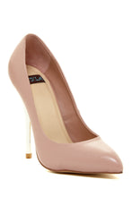 Load image into Gallery viewer, 4.5&quot; spikes symphony stilettos only size 8 8 / blush
