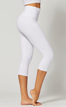 Load image into Gallery viewer, buttersoft white capris leggings small/medium
