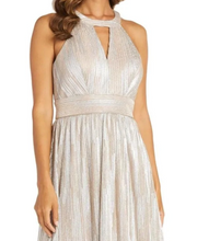 Load image into Gallery viewer, Nightway Retro Metallic Formal Gown Party, Cocktail
